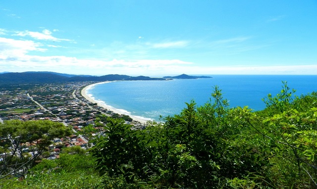 Vista do Morro do Macaco (Fonte: Turismo Bombinhas)
