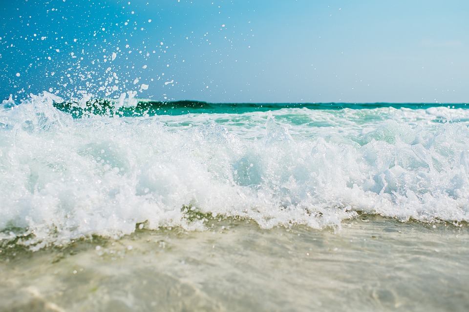 As 39 praias de Bombinhas são um dos principais atrativos do verão em Bombinhas. Fonte: Pixabay.